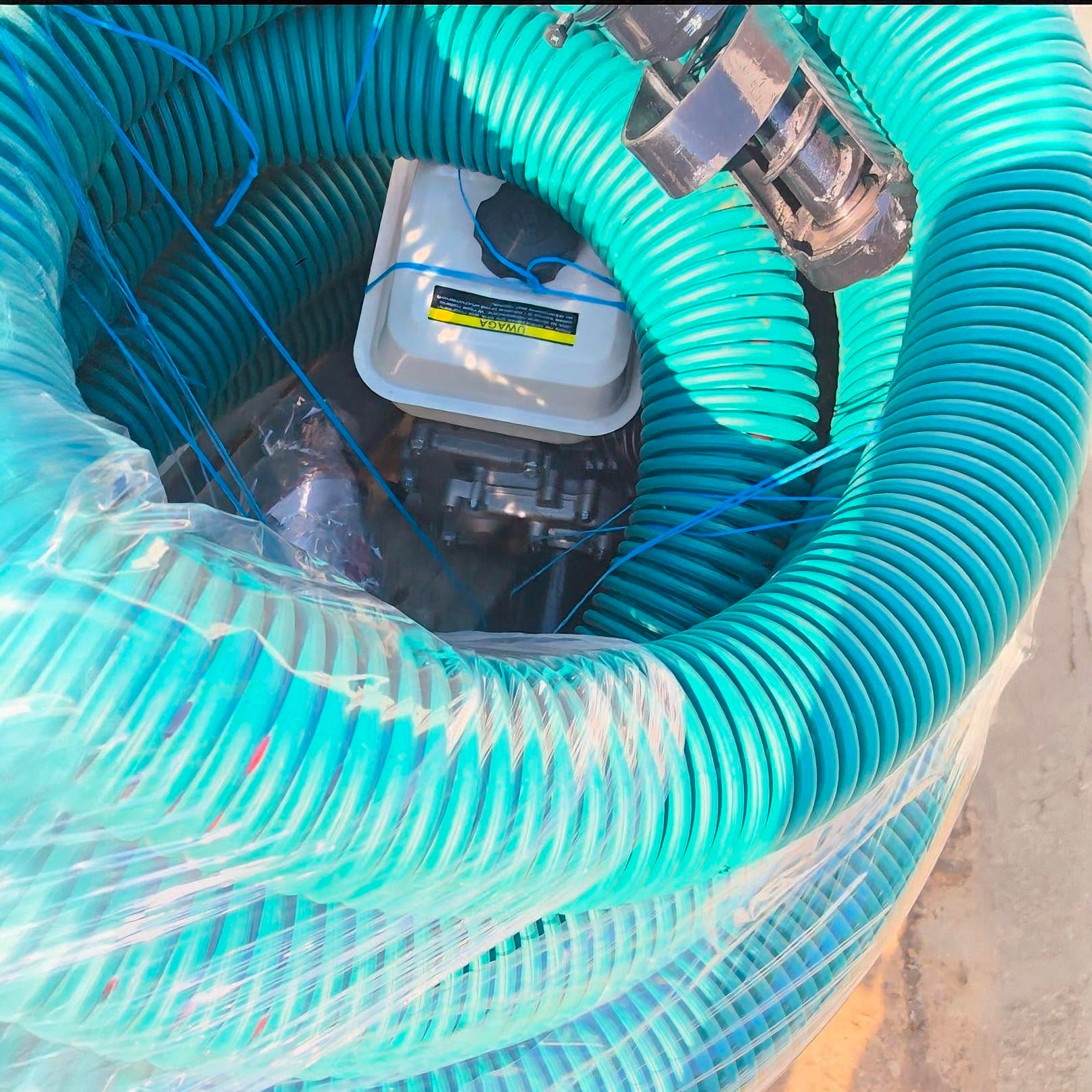 Gasoline flexible screw conveyor - 7 HP - the most powerful flexible conveyor